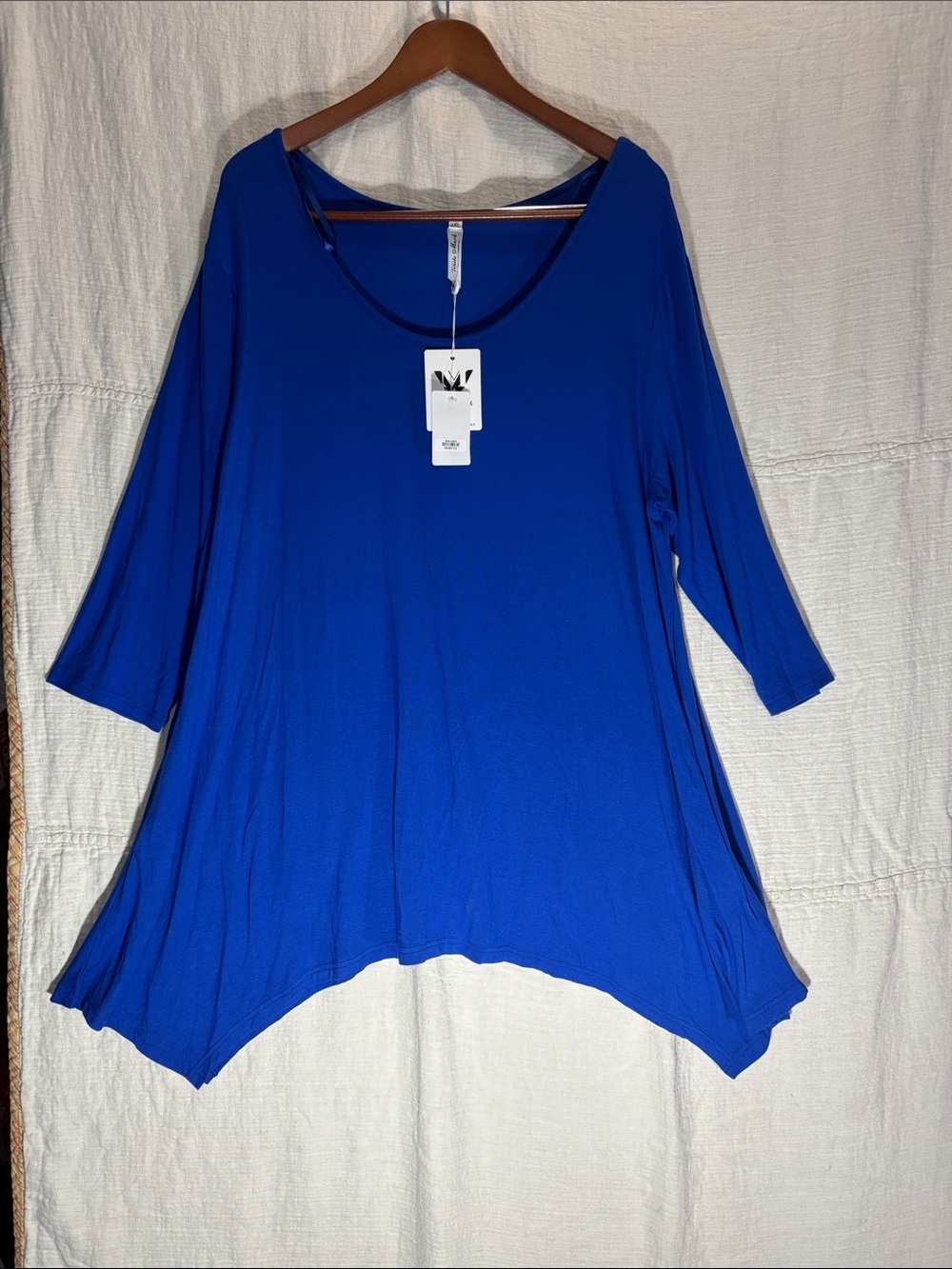 White Mark Flowy Scoop Neck Tunic in Royal Blue NWT Rayon Blend with pockets